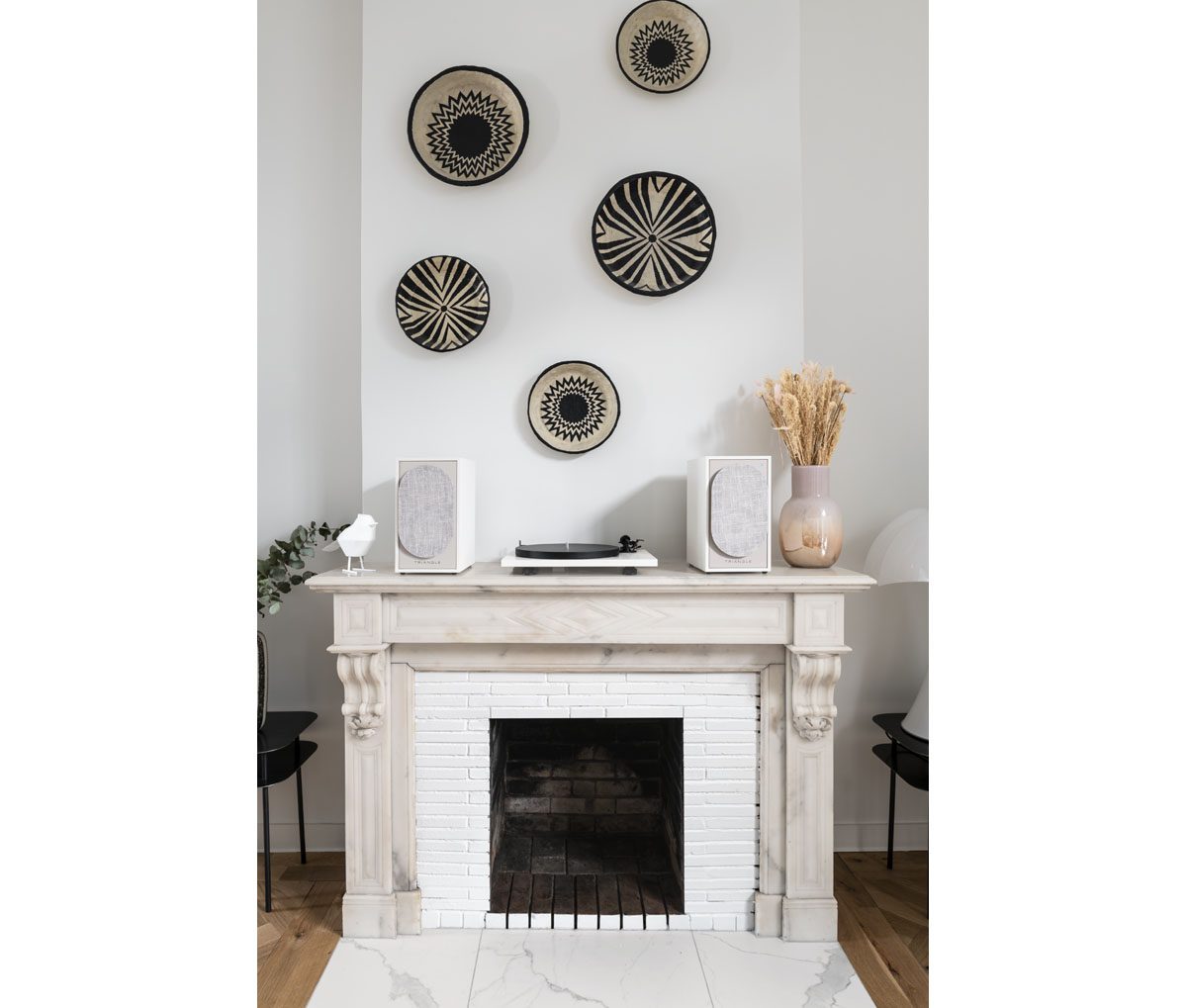 triangle Borea BR03 Hi-Fi Bookshelf Speakers (Black Ash, Pair)